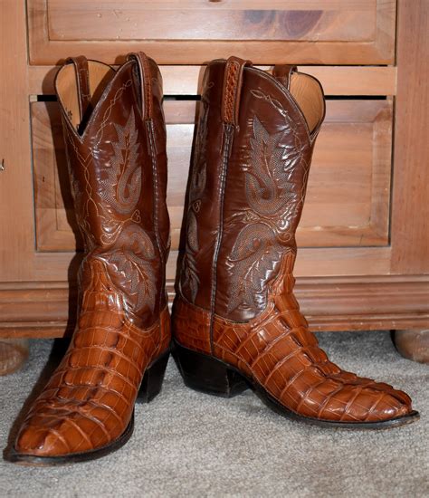 crocodile boots lucchese